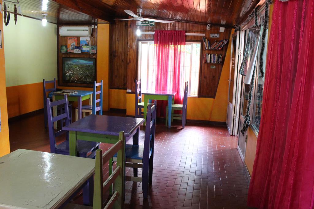 Residencial Noelia Hostel פוארטו איגואסו מראה חיצוני תמונה