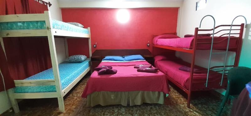 Residencial Noelia Hostel פוארטו איגואסו מראה חיצוני תמונה